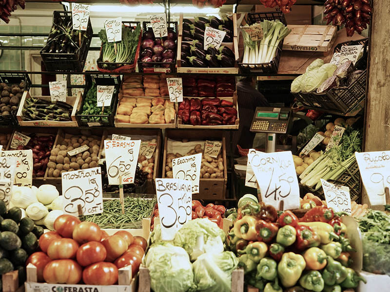 open vegetable market
